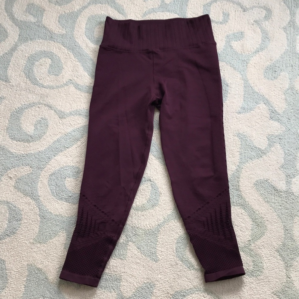 Athleta capris size medium.